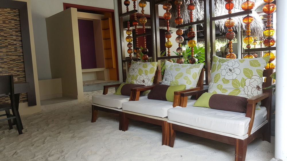 Tropical Village Fehendhoo Buitenkant foto