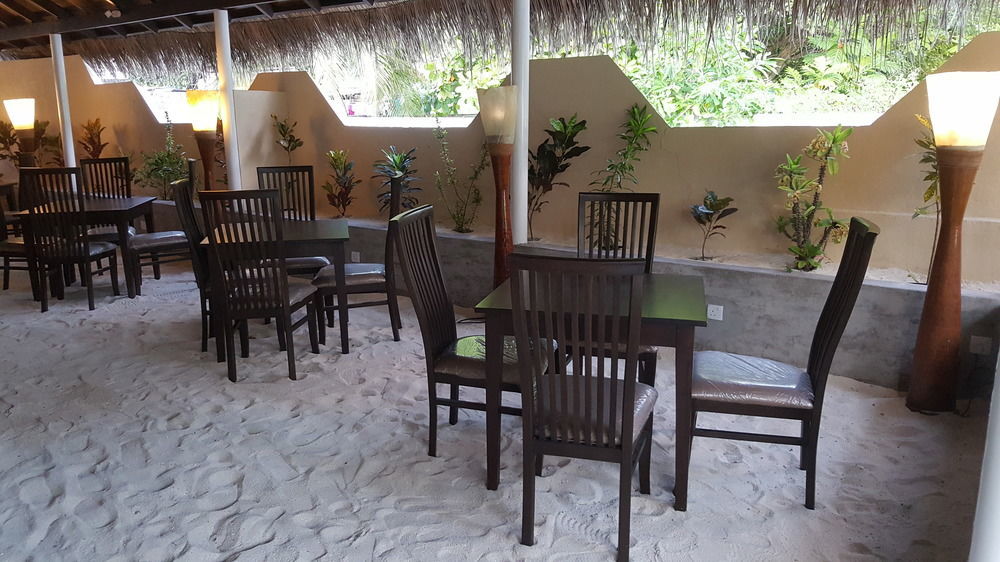 Tropical Village Fehendhoo Buitenkant foto