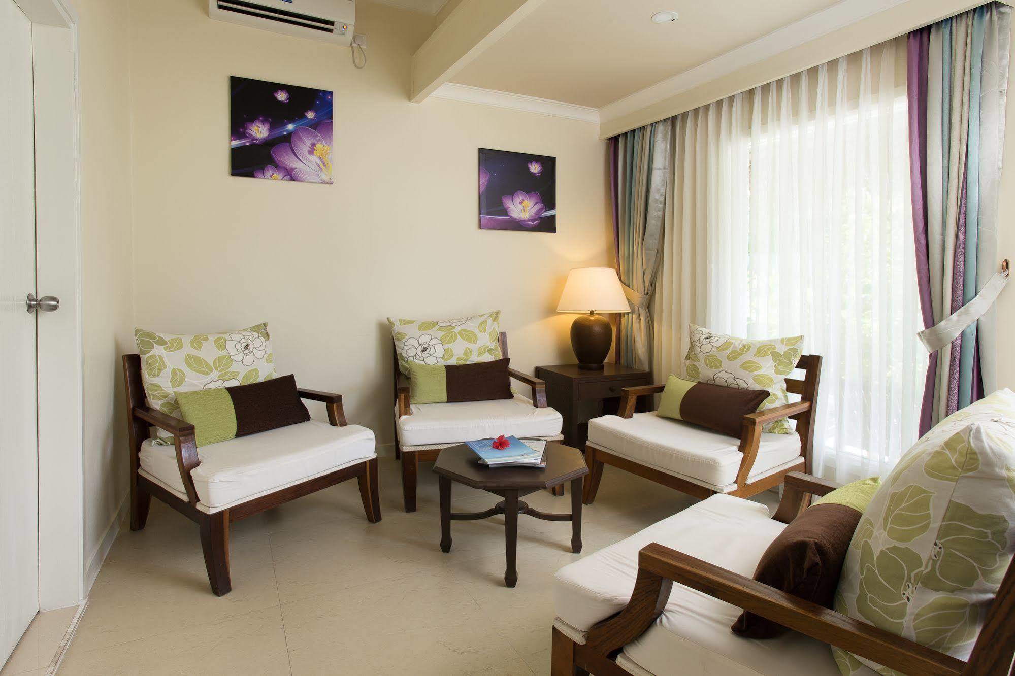 Tropical Village Fehendhoo Buitenkant foto