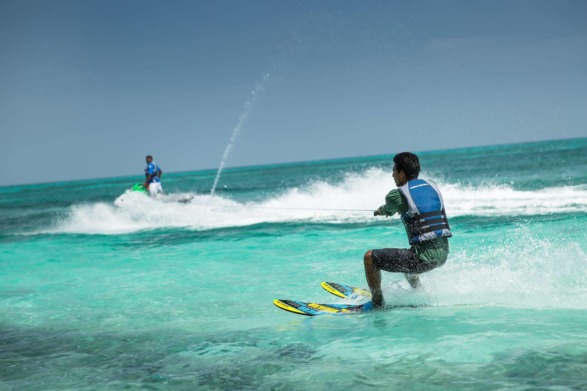 Tropical Village Fehendhoo Buitenkant foto