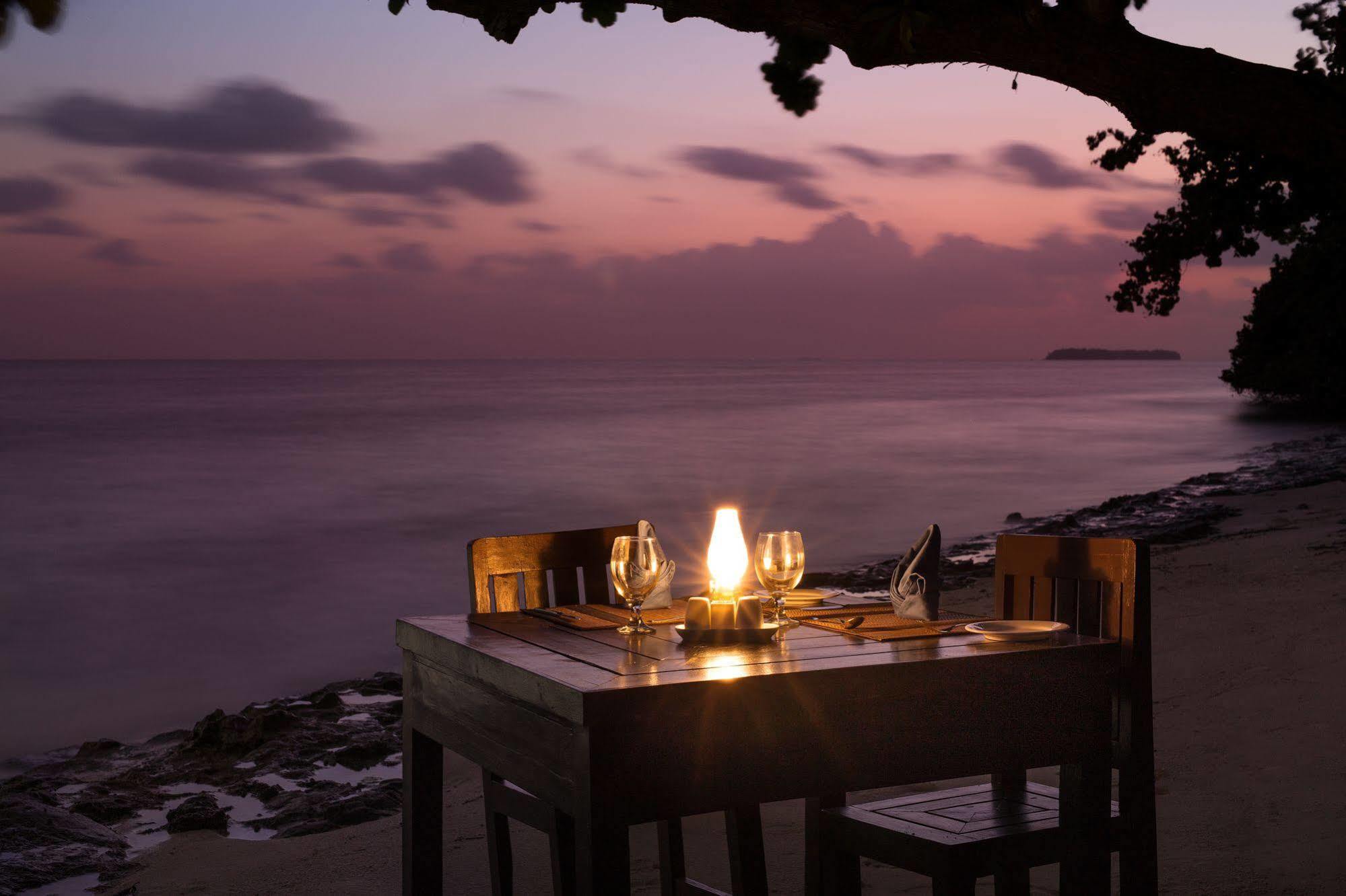 Tropical Village Fehendhoo Buitenkant foto