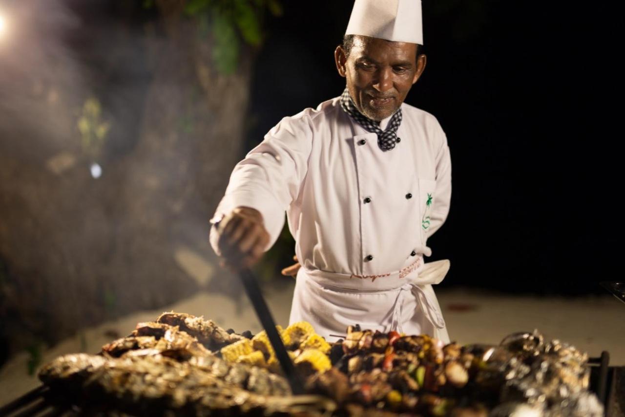 Tropical Village Fehendhoo Buitenkant foto